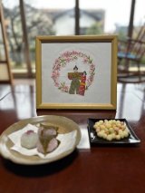 春告草（はるつげぐさ）と小さなお雛様